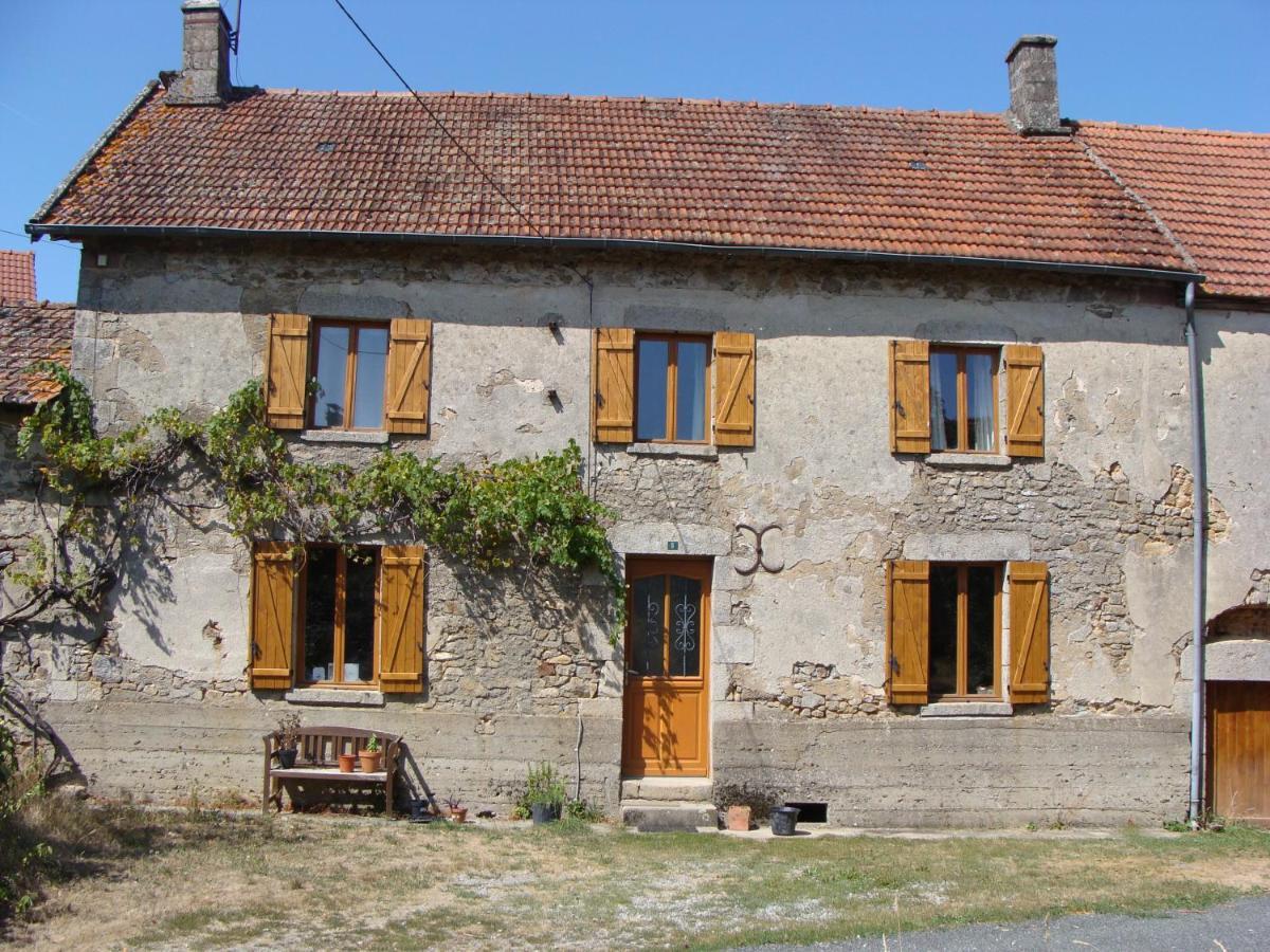 Chambre D'Hotes De Puy Faucher Arrenes Buitenkant foto